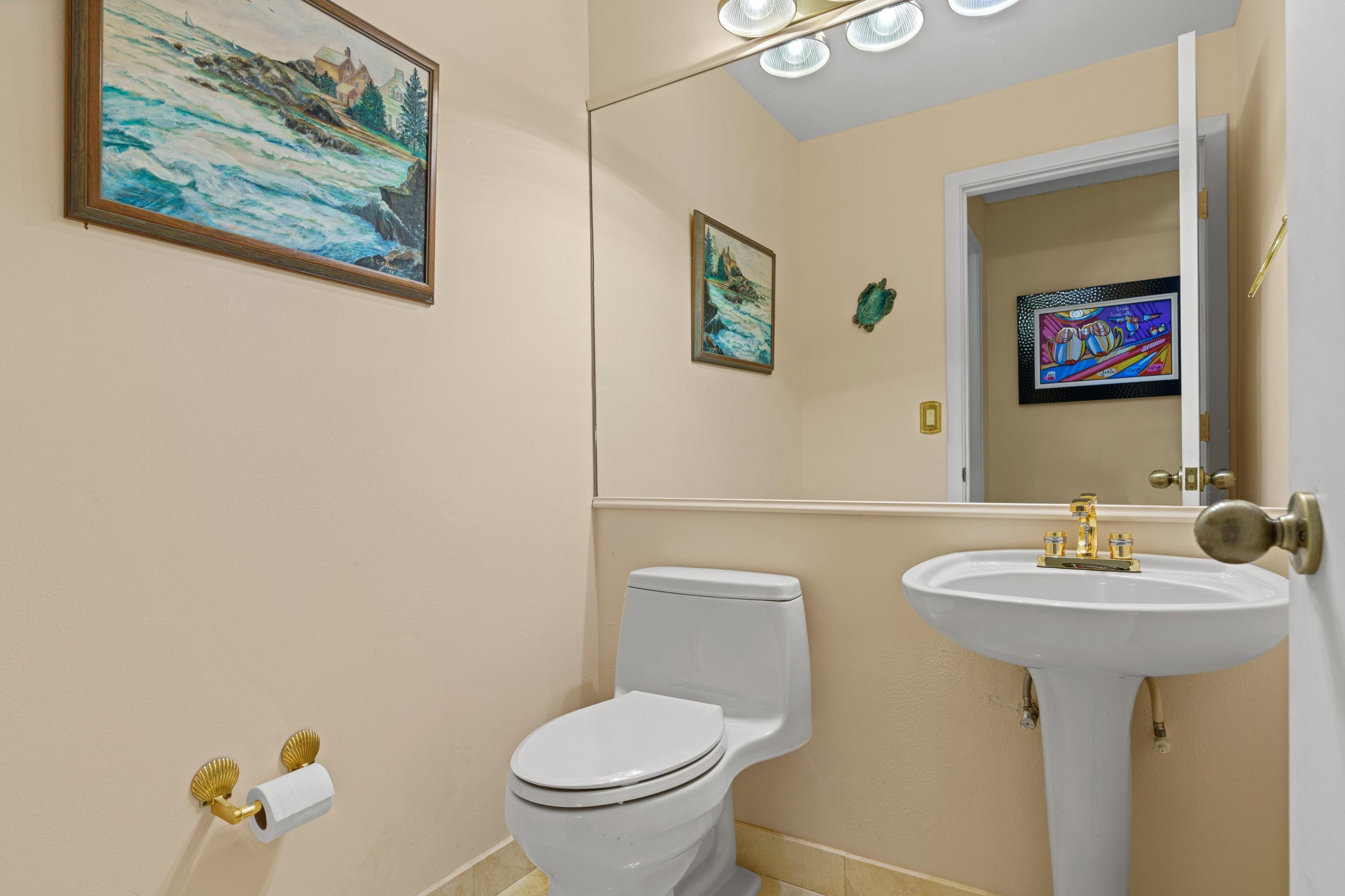 758 St Albans Drive Boca Raton, FL 33486 - Photo 7 of 34 Powder Room