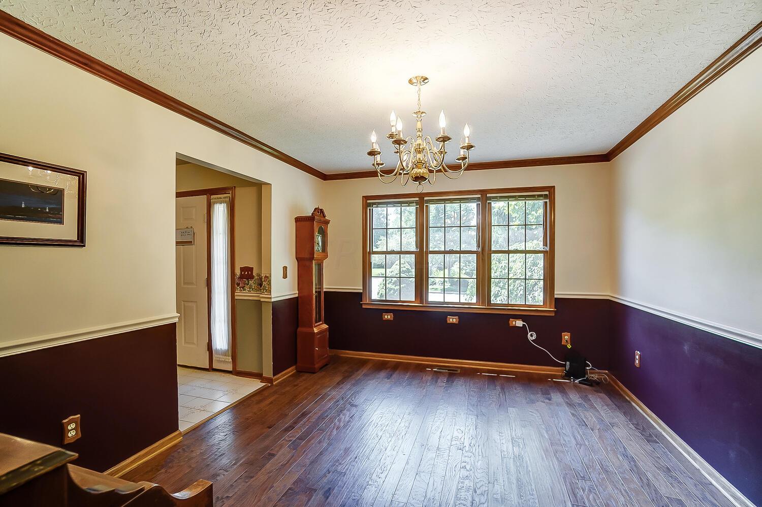 667 Ridenour Road Columbus, OH 43230 - Photo 23 of 66