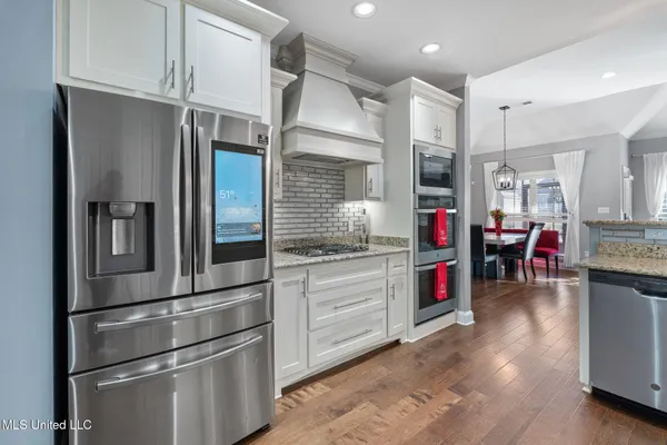 $530,500 | 2123 College Road, Southaven, MS 38672