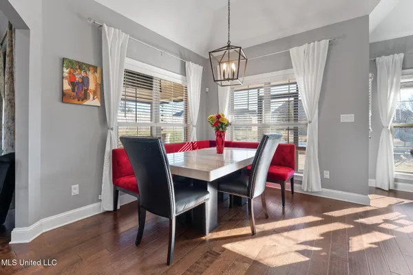 $530,500 | 2123 College Road, Southaven, MS 38672