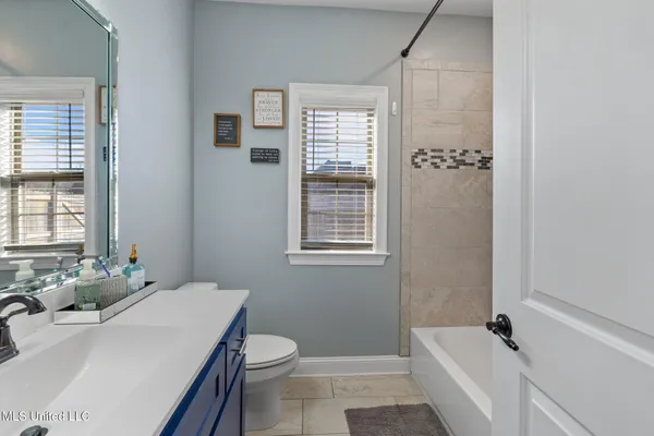 $530,500 | 2123 College Road, Southaven, MS 38672