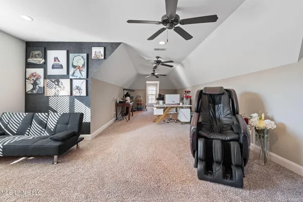 $530,500 | 2123 College Road, Southaven, MS 38672