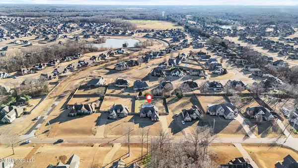 $530,500 | 2123 College Road, Southaven, MS 38672