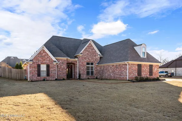 $530,500 | 2123 College Road, Southaven, MS 38672