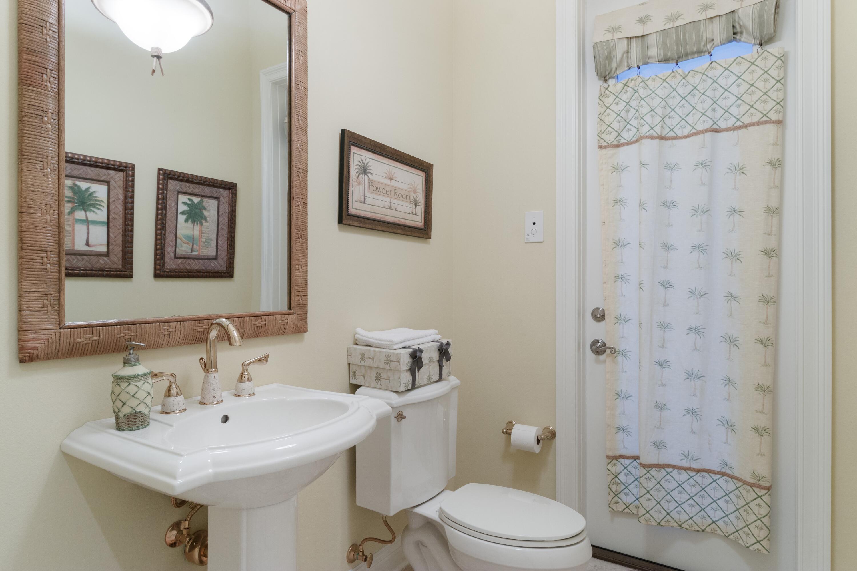 4403 Stonebridge Road Destin, FL 32541 - Photo 34 of 57 22_4033-Stonebridge-Rd_2048_Print