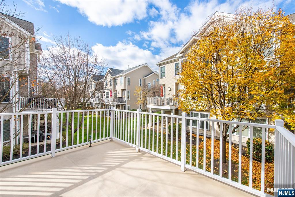 43 South Shore Drive, Unit 81 South Amboy, NJ 08879 - Photo 28 of 30 a view of a house with a wooden fence