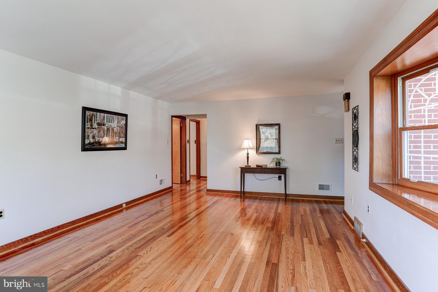 630 Lenker Road Harrisburg, PA 17111 - Photo 4 of 27 Gallery Image 4