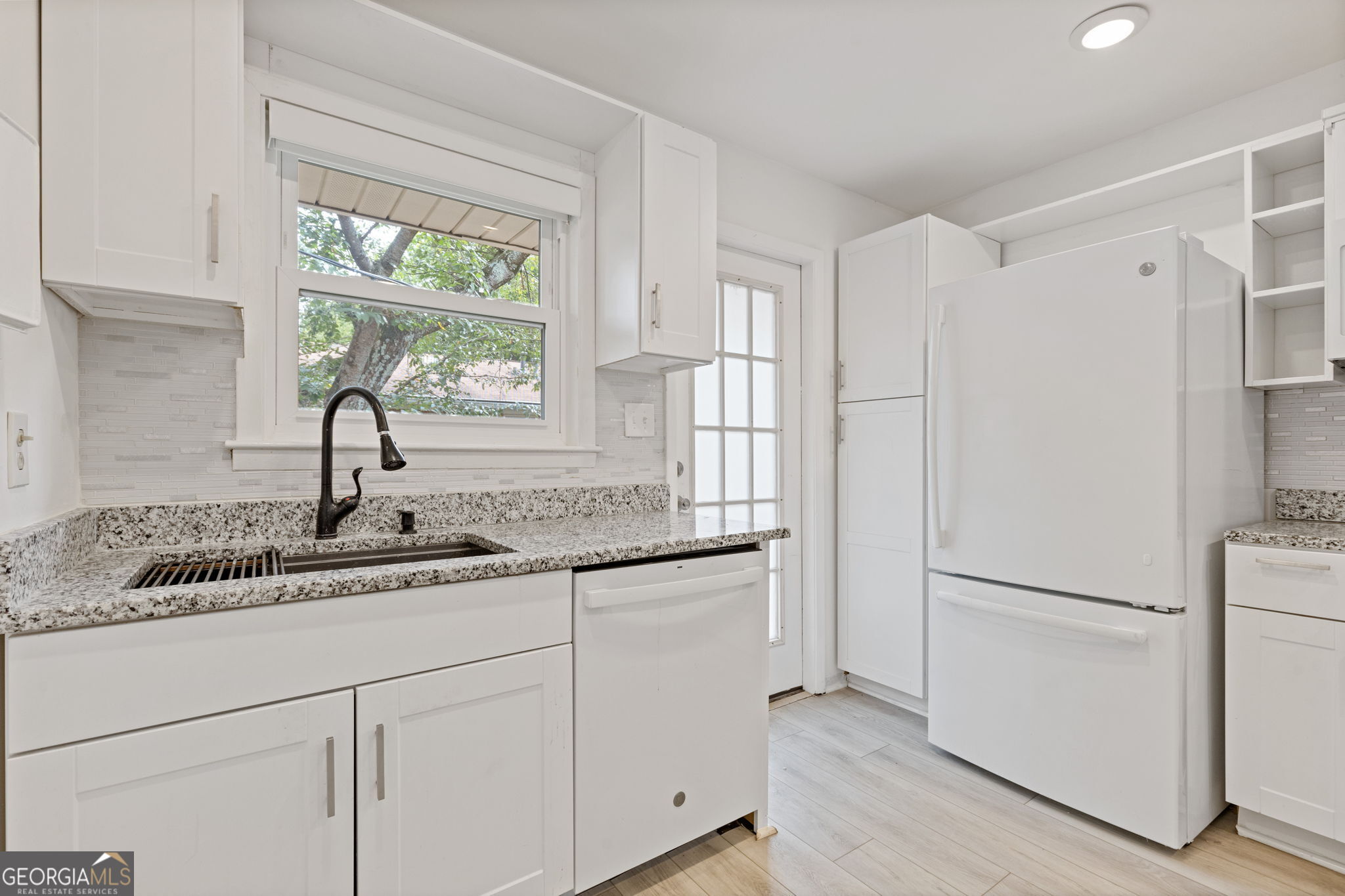 3510 Roswell Road Northwest, Unit C2 Atlanta, GA 30305 - Photo 9 of 24