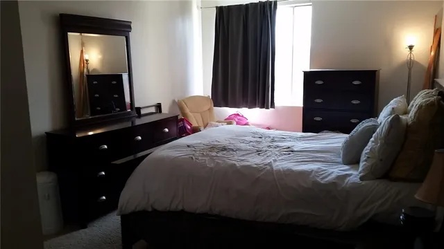 $2,400 | 12720 Burbank Boulevard, Unit 311, Valley Village, CA 91607