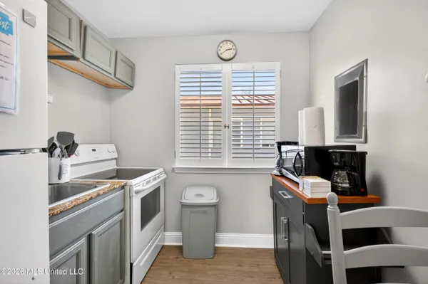 $1,500 | 1664 Beach Boulevard, Unit 35, Biloxi, MS 39531