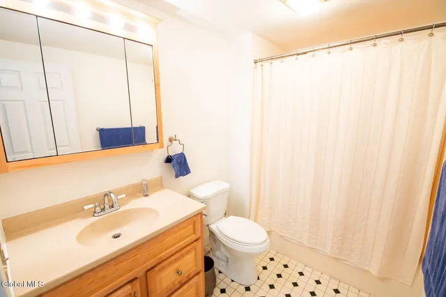 $249,000 | 14 Elizabeth Lane, Queensbury, NY 12804