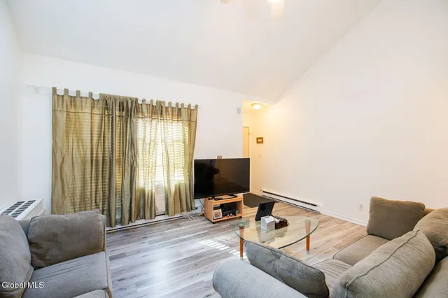 $249,000 | 14 Elizabeth Lane, Queensbury, NY 12804