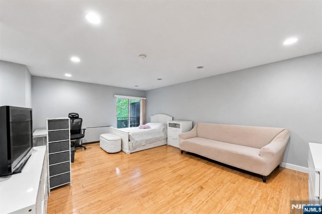 1111 River Road, Unit G16 Edgewater, NJ 07020 - Photo 3 of 29 Gallery Image 3