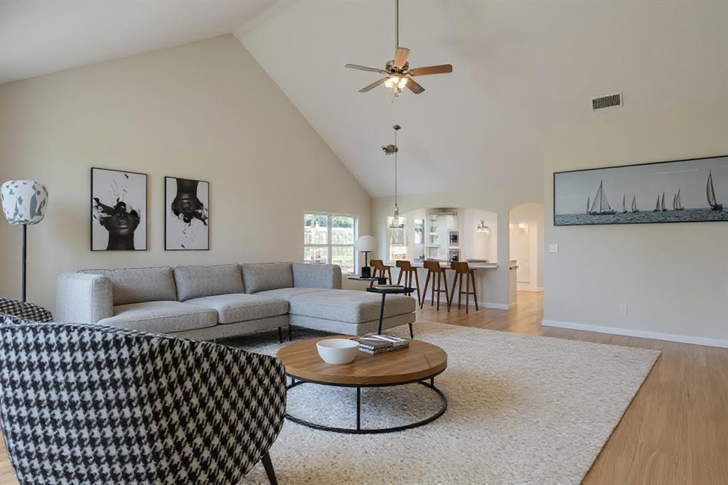 1517 Valley Creek Road Denton, TX 76205 - Photo 12 of 38