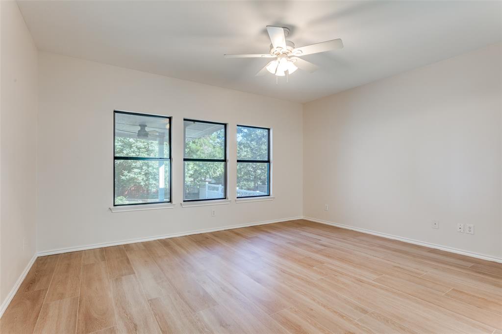 1517 Valley Creek Road Denton, TX 76205 - Photo 31 of 38