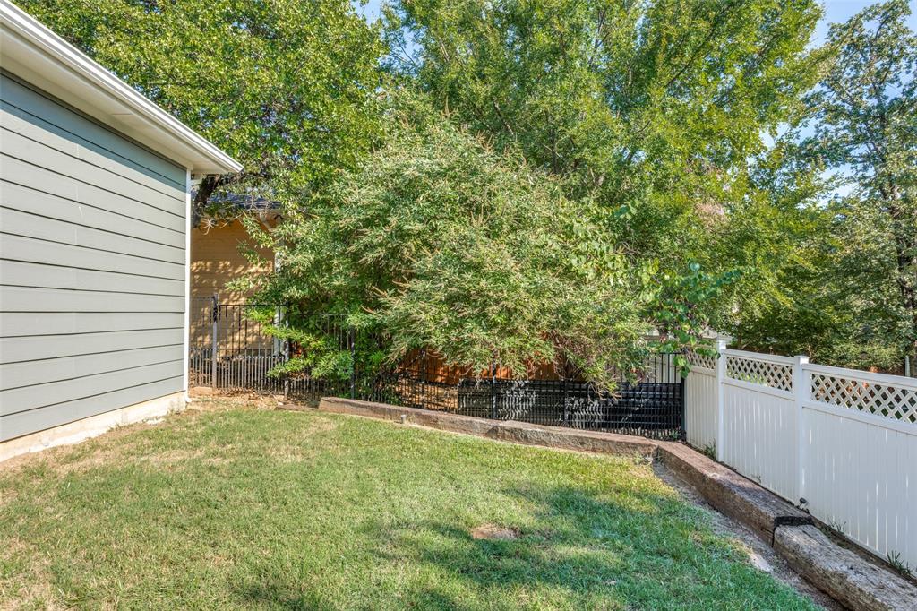 1517 Valley Creek Road Denton, TX 76205 - Photo 37 of 38