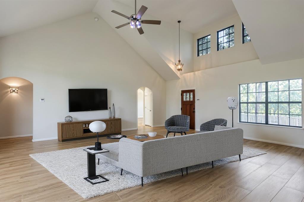 1517 Valley Creek Road Denton, TX 76205 - Photo 8 of 38