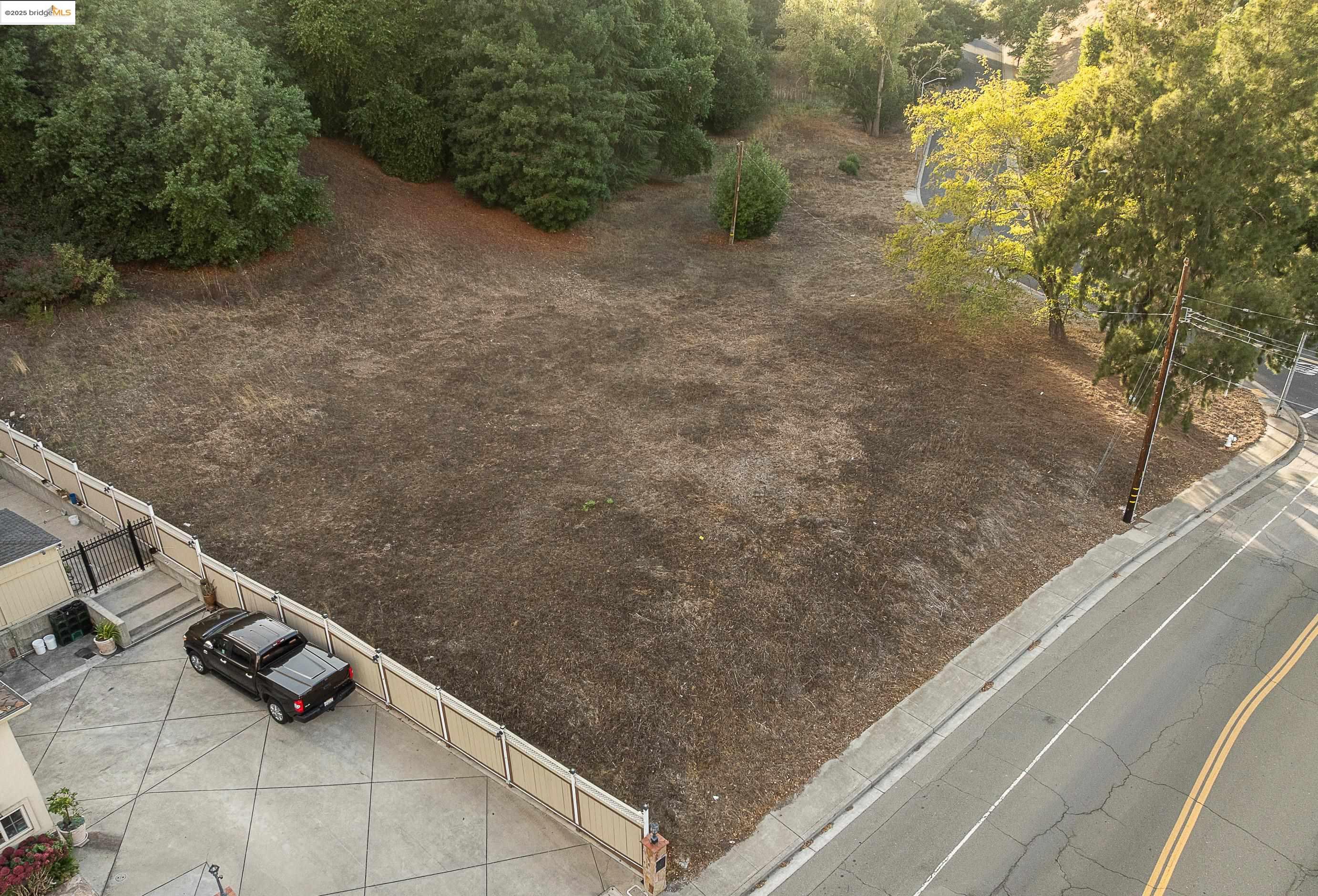 3300 Pinole Valley Road Pinole, CA 94564 - Photo 9 of 13 a view of a backyard of the house