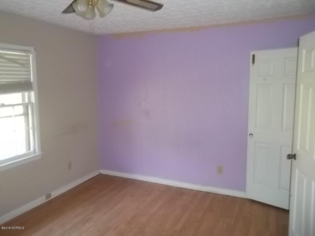 3702 Country Club Road Morehead City, NC 28557 - Photo 13 of 16 Bedroom4