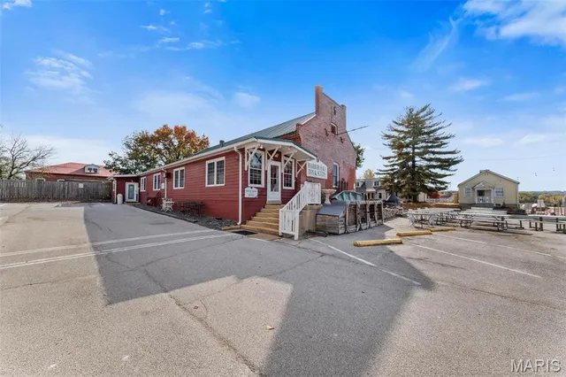 $1,250,000 | 113 Market Street, Hermann, MO 65041