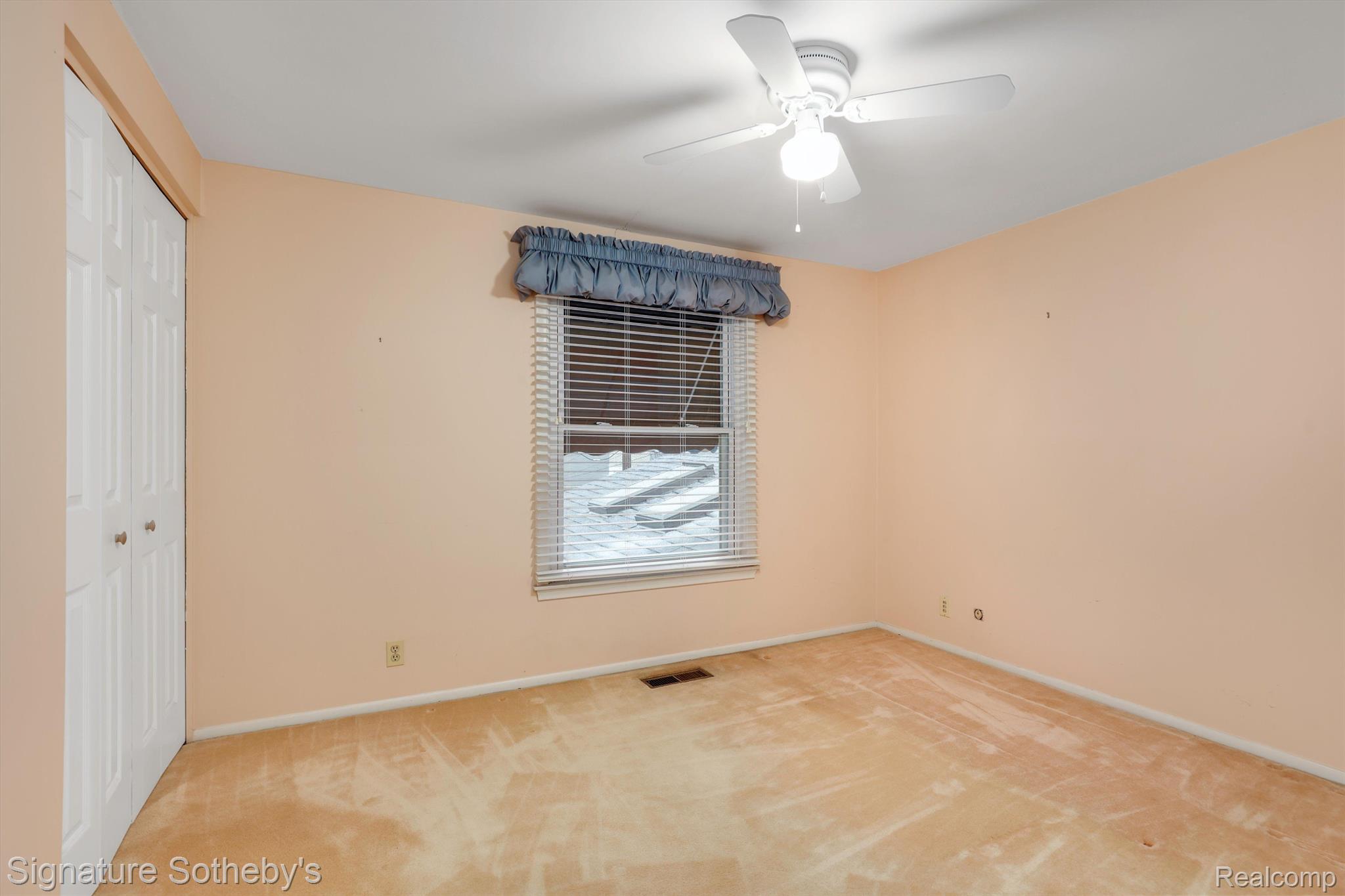 915 Cook Road Grosse Pointe, MI 48236 - Photo 24 of 38 Gallery Image 24