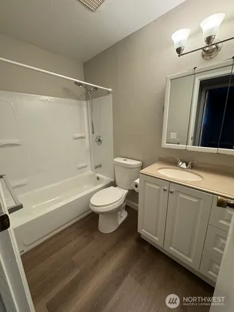 $2,045 | 7322 Northeast 142nd Place, Unit B, Kirkland, WA 98034