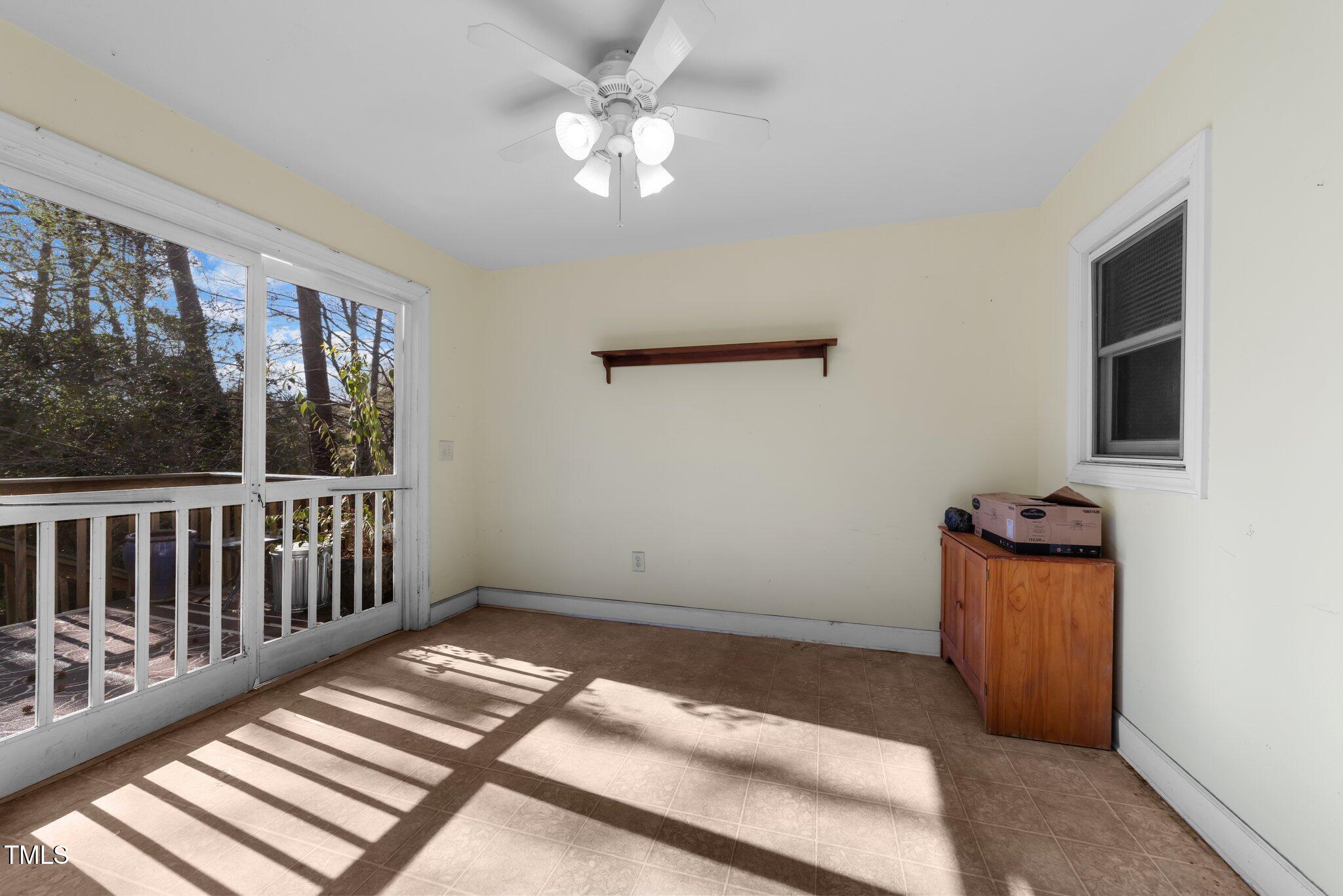 2719 Gordon Street Raleigh, NC 27608 - Photo 28 of 38 Sun Room