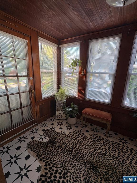 413 Morse Avenue, Unit WHOLE HOUSE Ridgefield, NJ 07657 - Photo 23 of 23