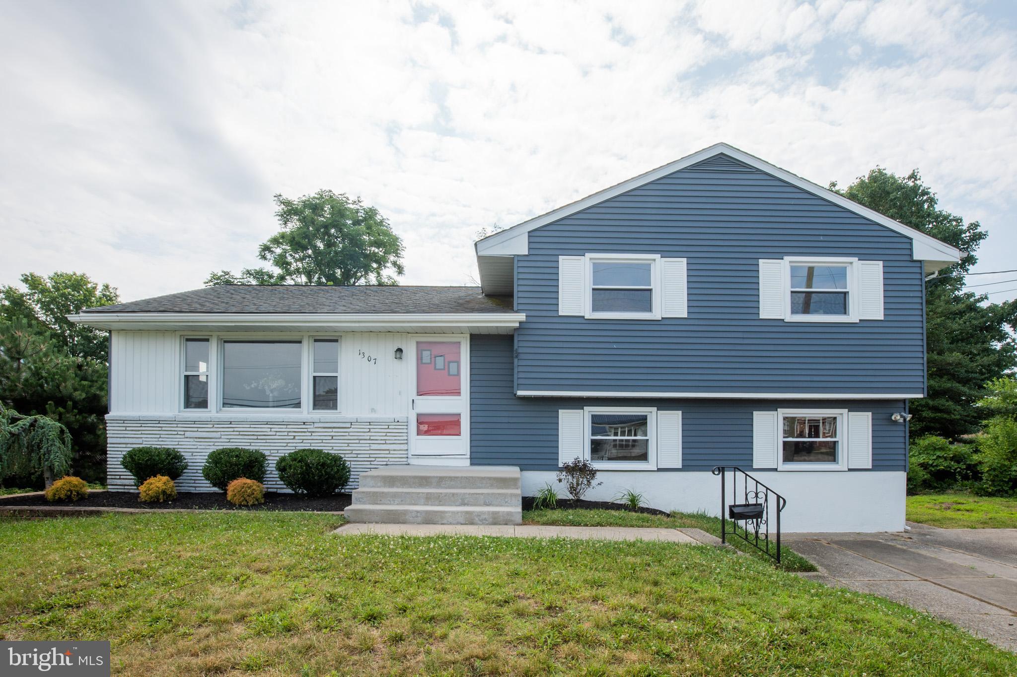 1307 Salem Road Burlington, NJ 08016 - Photo 1 of 25