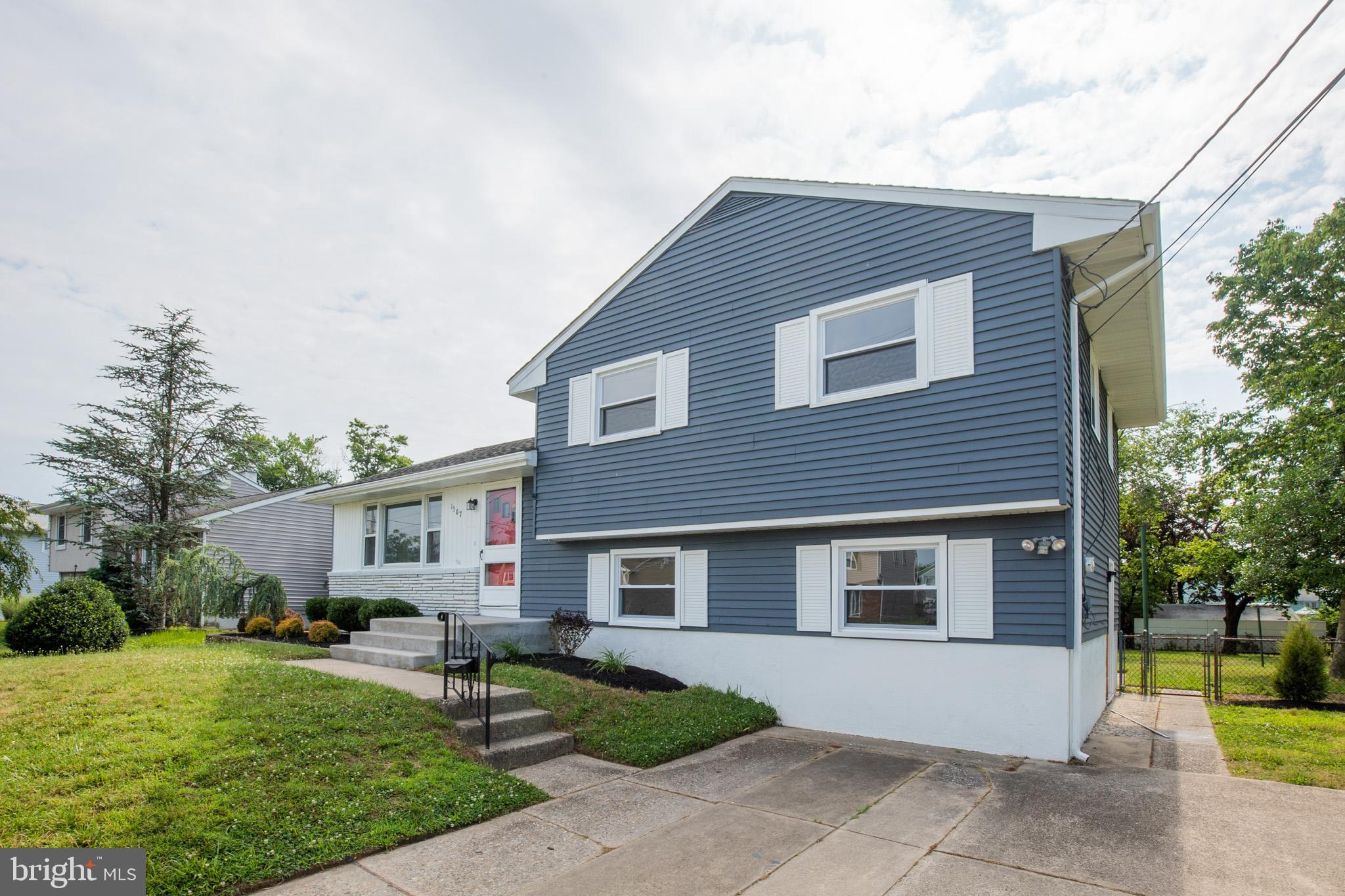 1307 Salem Road Burlington, NJ 08016 - Photo 2 of 25