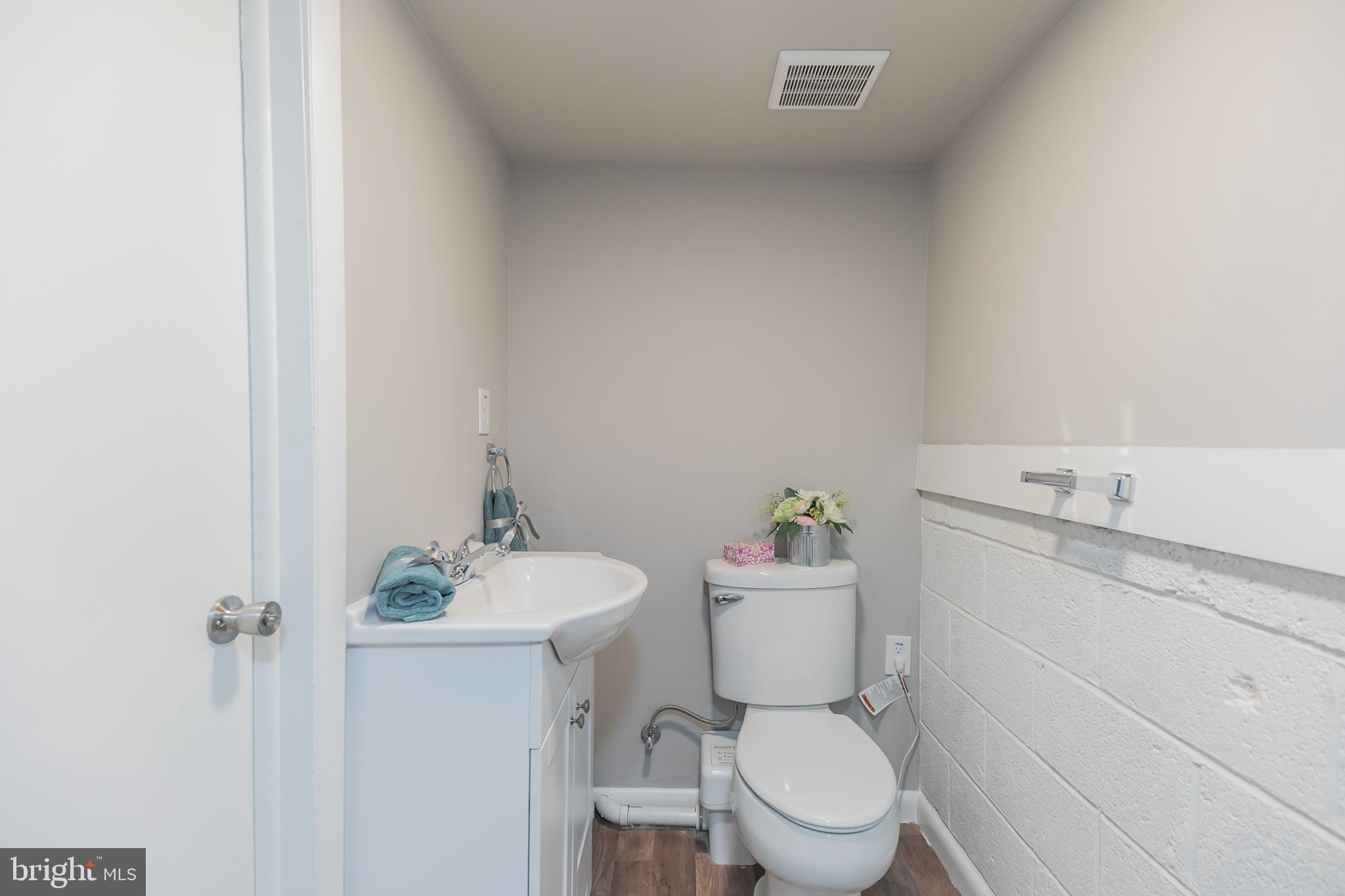 1307 Salem Road Burlington, NJ 08016 - Photo 22 of 25