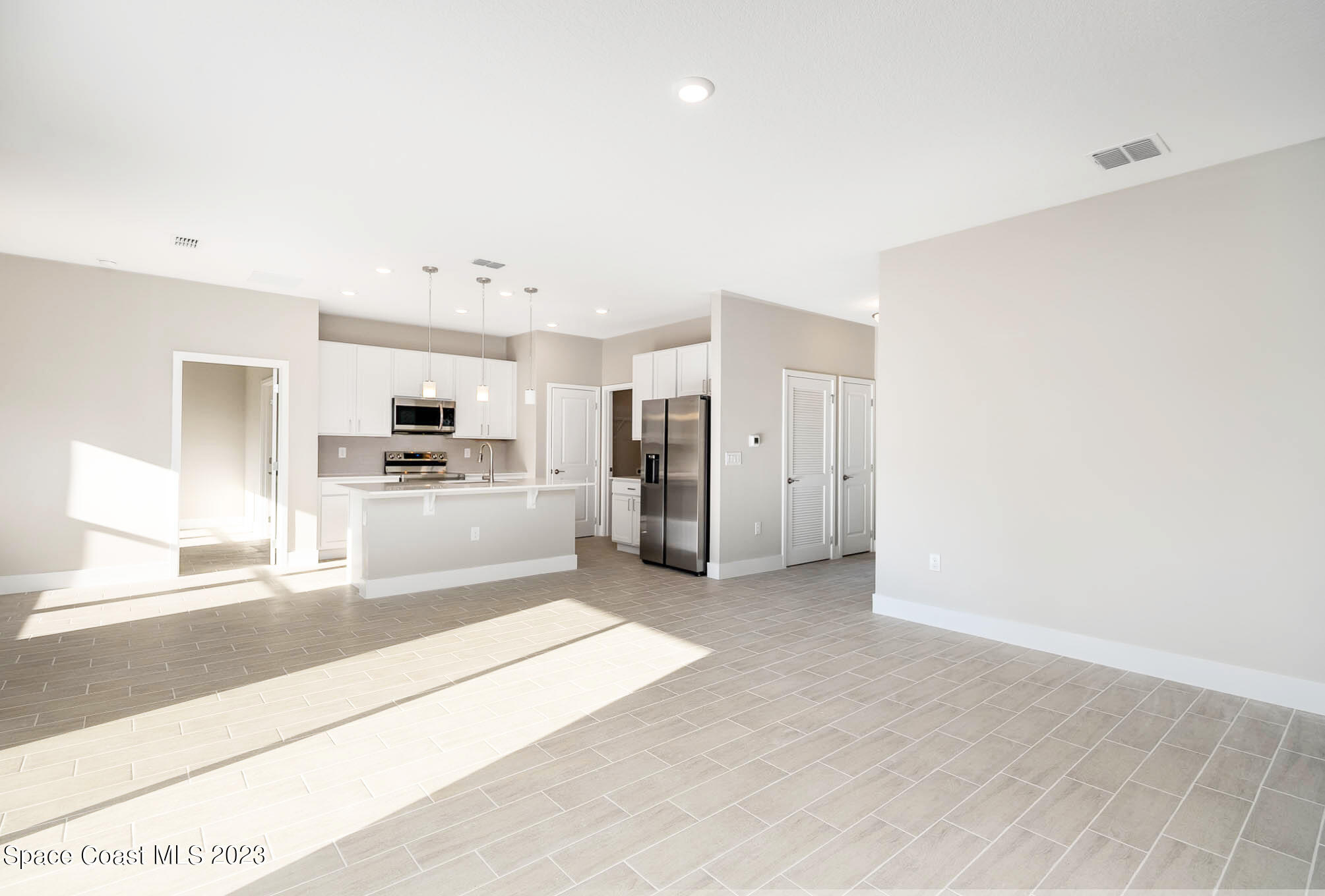 365 Wendover Road Southwest Palm Bay, FL 32908 - Photo 19 of 21 a view of a kitchen with a sink