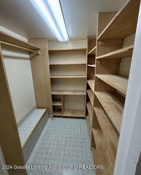 632 South Cochran Road Charlotte, MI 48813 - Photo 5 of 16 c5