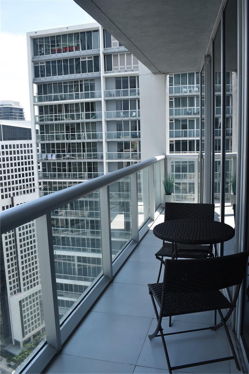 475 Brickell Avenue, Unit 4613 Miami, FL 33131 - Photo 30 of 32