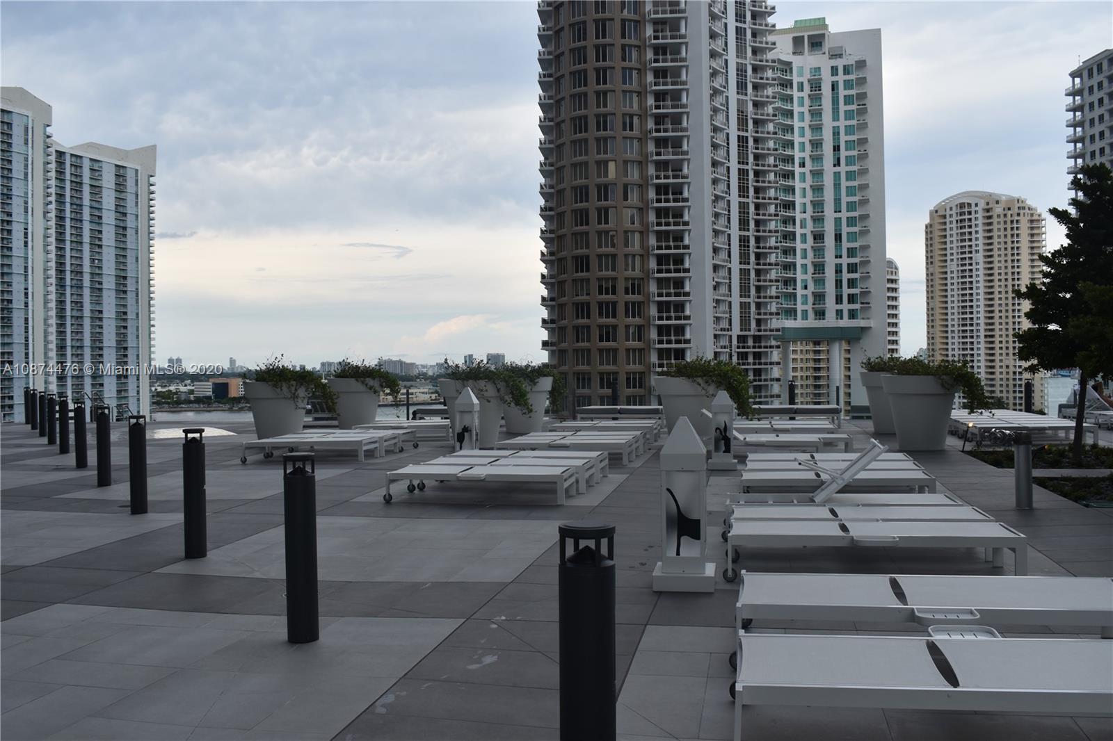 475 Brickell Avenue, Unit 4613 Miami, FL 33131 - Photo 31 of 32