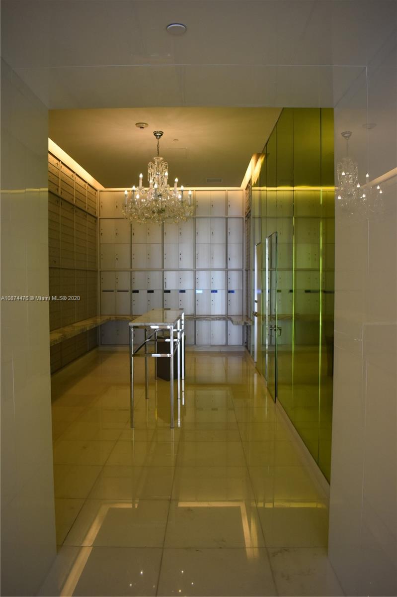 475 Brickell Avenue, Unit 4613 Miami, FL 33131 - Photo 8 of 32