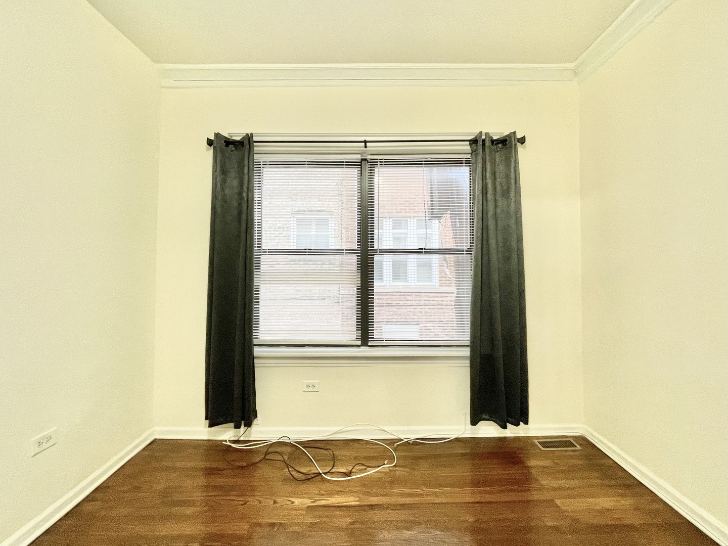 4349 North Spaulding Avenue, Unit 1 Chicago, IL 60618 - Photo 15 of 18 a view of a bathroom with a window