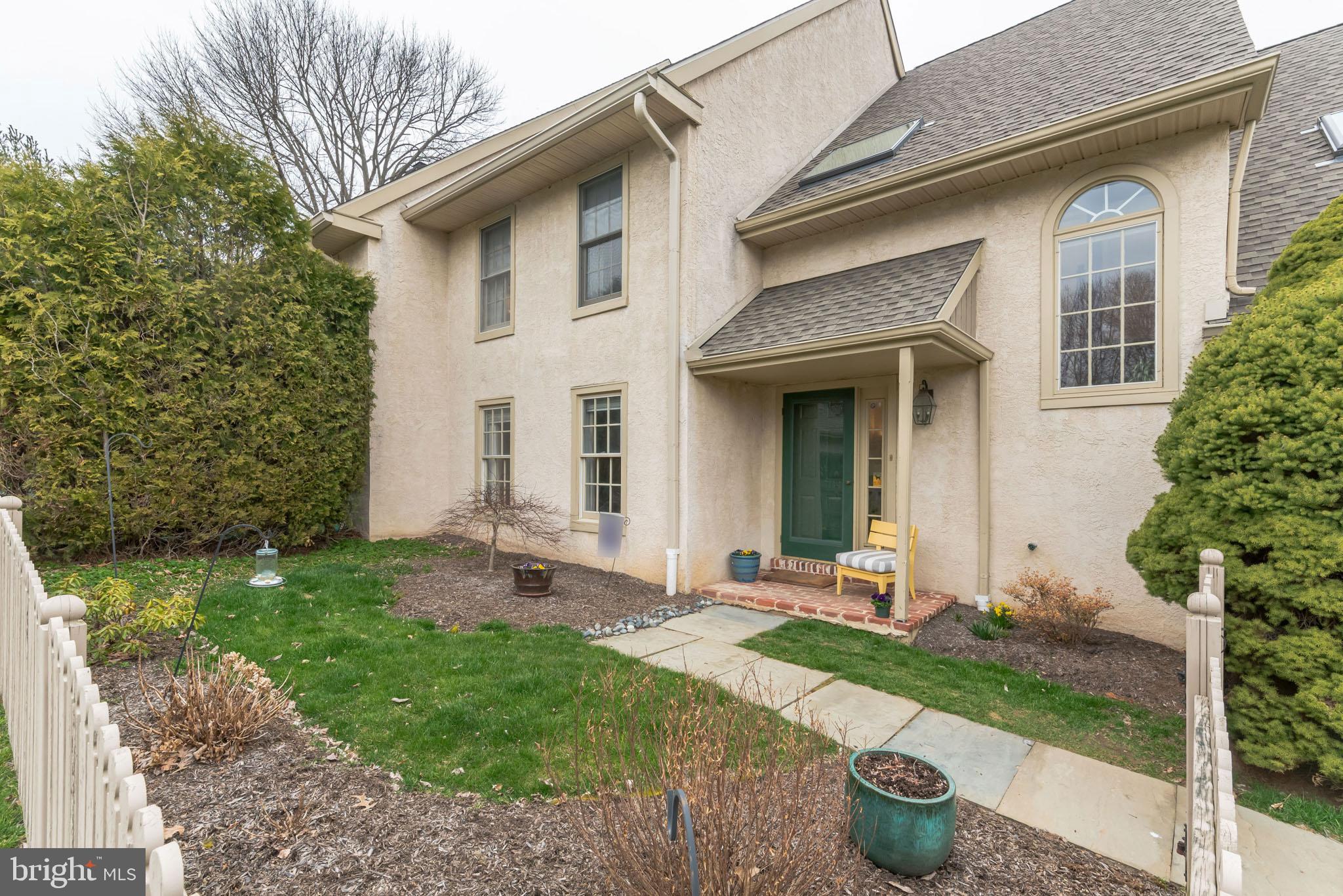 437 Waynesbrooke Road Berwyn, PA 19312 - Photo 2 of 40 Front Close Up
