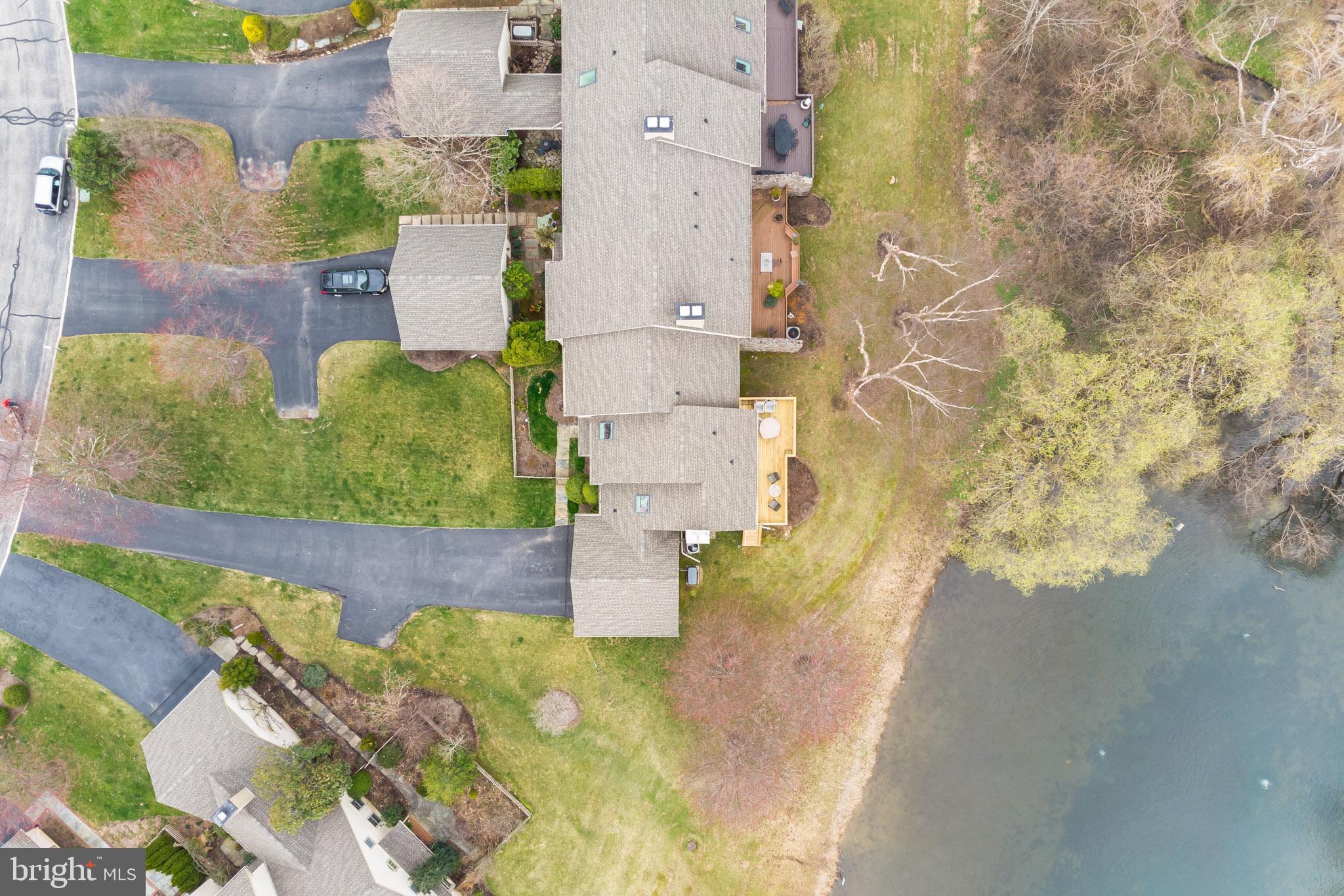 437 Waynesbrooke Road Berwyn, PA 19312 - Photo 32 of 40 Aerial View