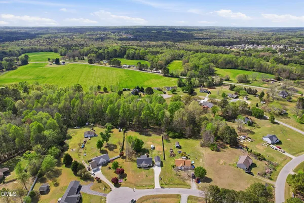 $320,000 | 108 Danbury Court, Willow Spring, NC 27592