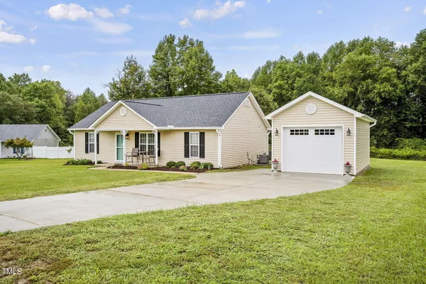 $339,900 | 108 Danbury Court, Willow Spring, NC 27592
