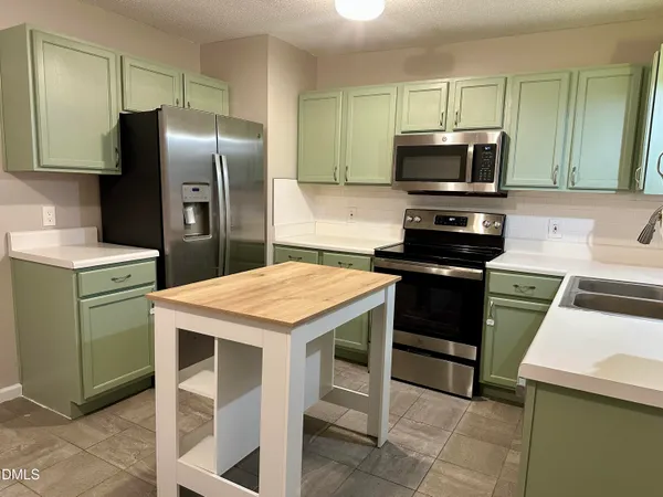 $320,000 | 108 Danbury Court, Willow Spring, NC 27592