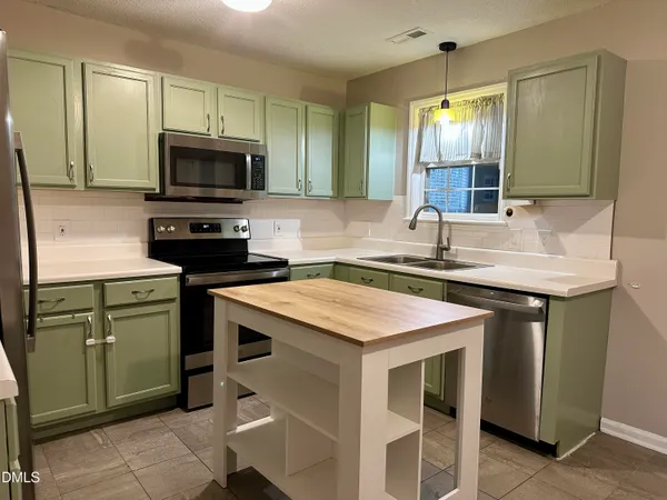 $339,900 | 108 Danbury Court, Willow Spring, NC 27592