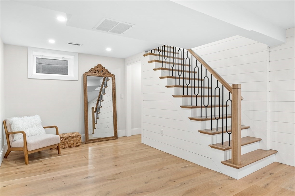 41 Sunset Road Winchester, MA 01890 - Photo 31 of 42