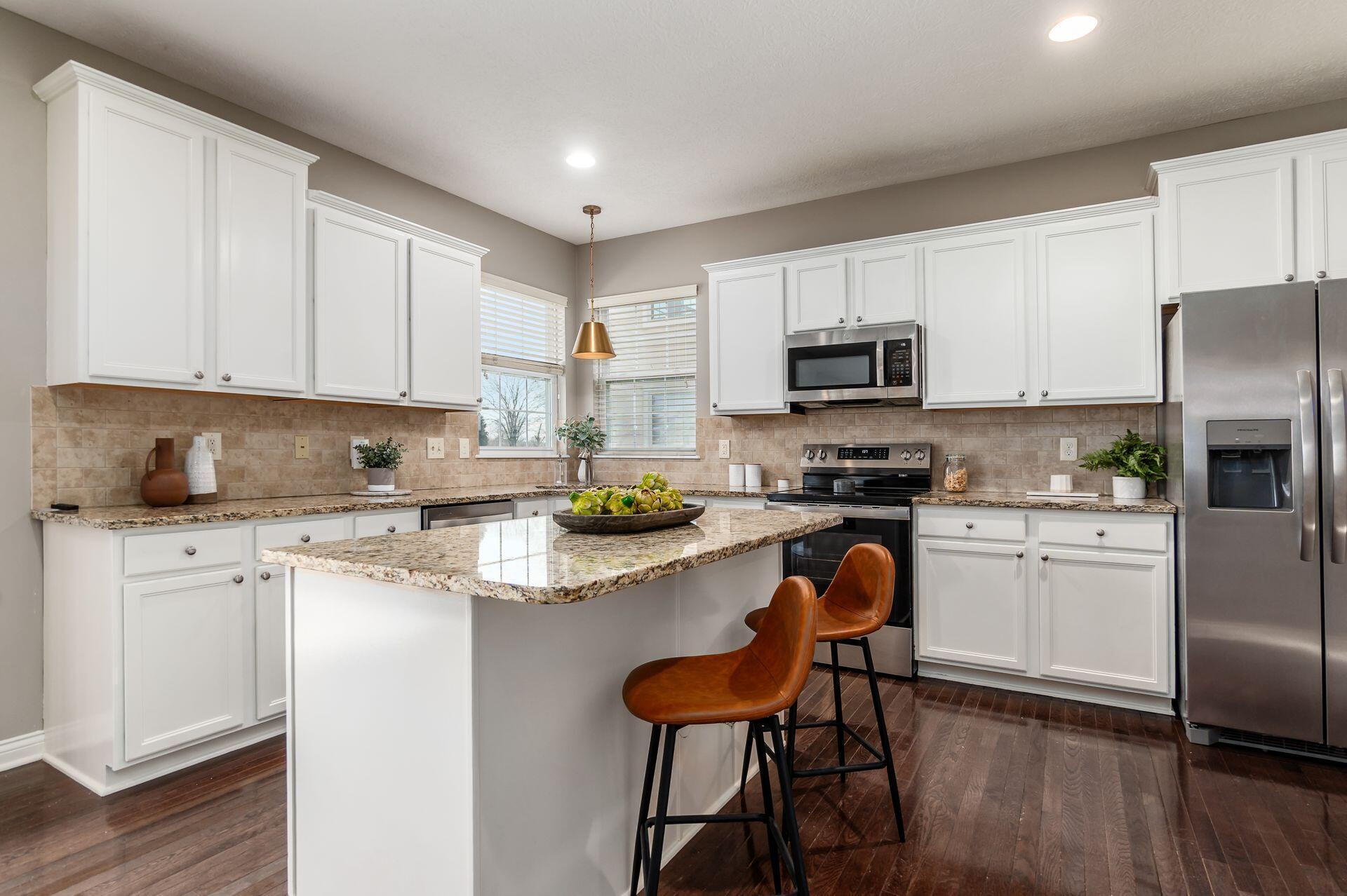 8366 Marwithe Place New Albany, OH 43054 - Photo 8 of 46 Kitchen