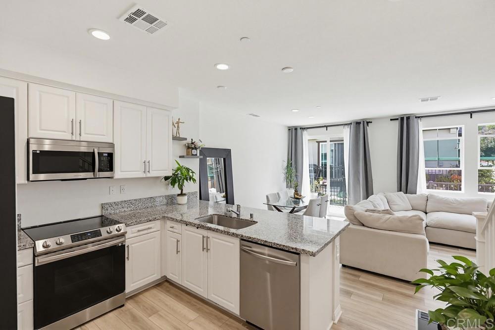 10325 Graphite Street Spring Valley, CA 91977 - Photo 20 of 63