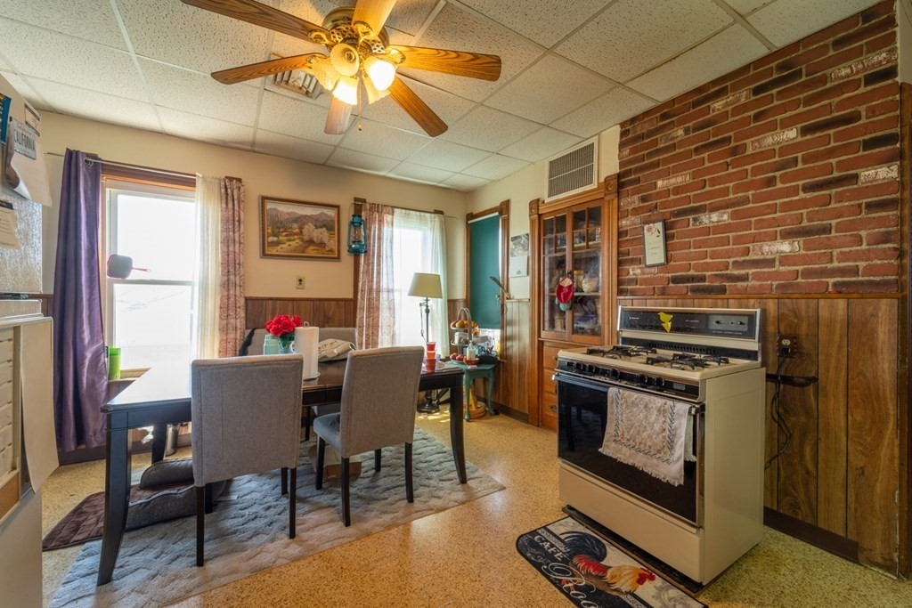 34 Merrifield Street Worcester, MA 01605 - Photo 35 of 37 Gallery Image 35