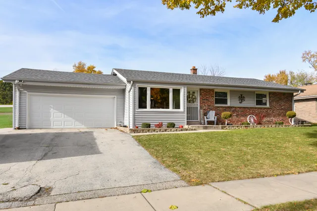 $314,900 | 8069 North 105th Street, Milwaukee, WI 53224