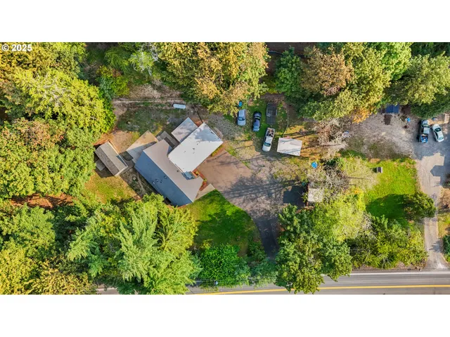 a view of storage and utility room with washer and dryer