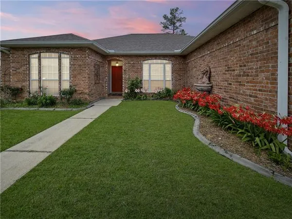 $2,500 | 407 East Redbud Drive, Slidell, LA 70458